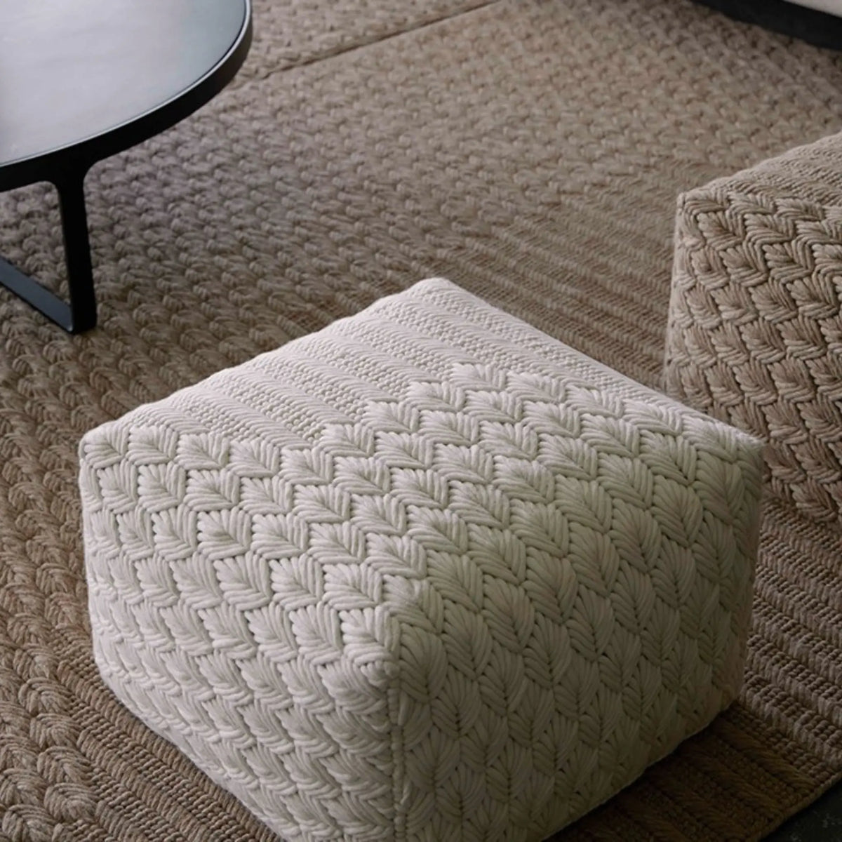 GAN Chaddar Puff 61x61x37h cm, Vit