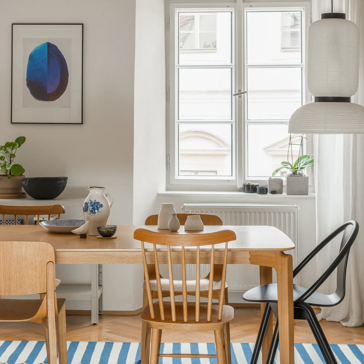 Ton Ironica Stol, Black Grain