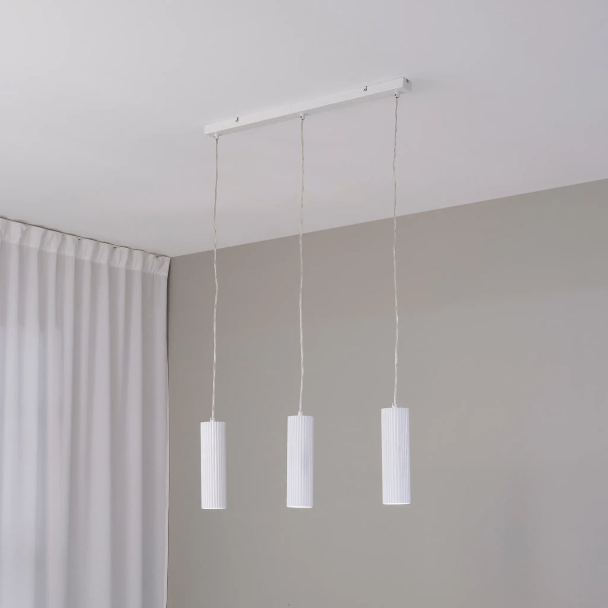Markslöjd Costilla Taklampa Rak 3 l, Vit