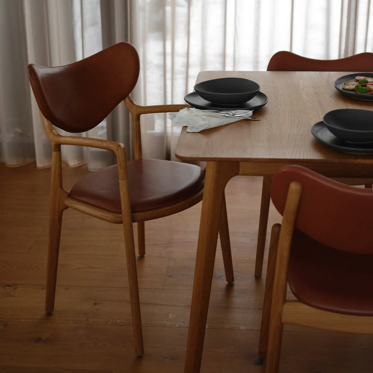 Ro Collection, Salon Stol Cognac-Silvra Home