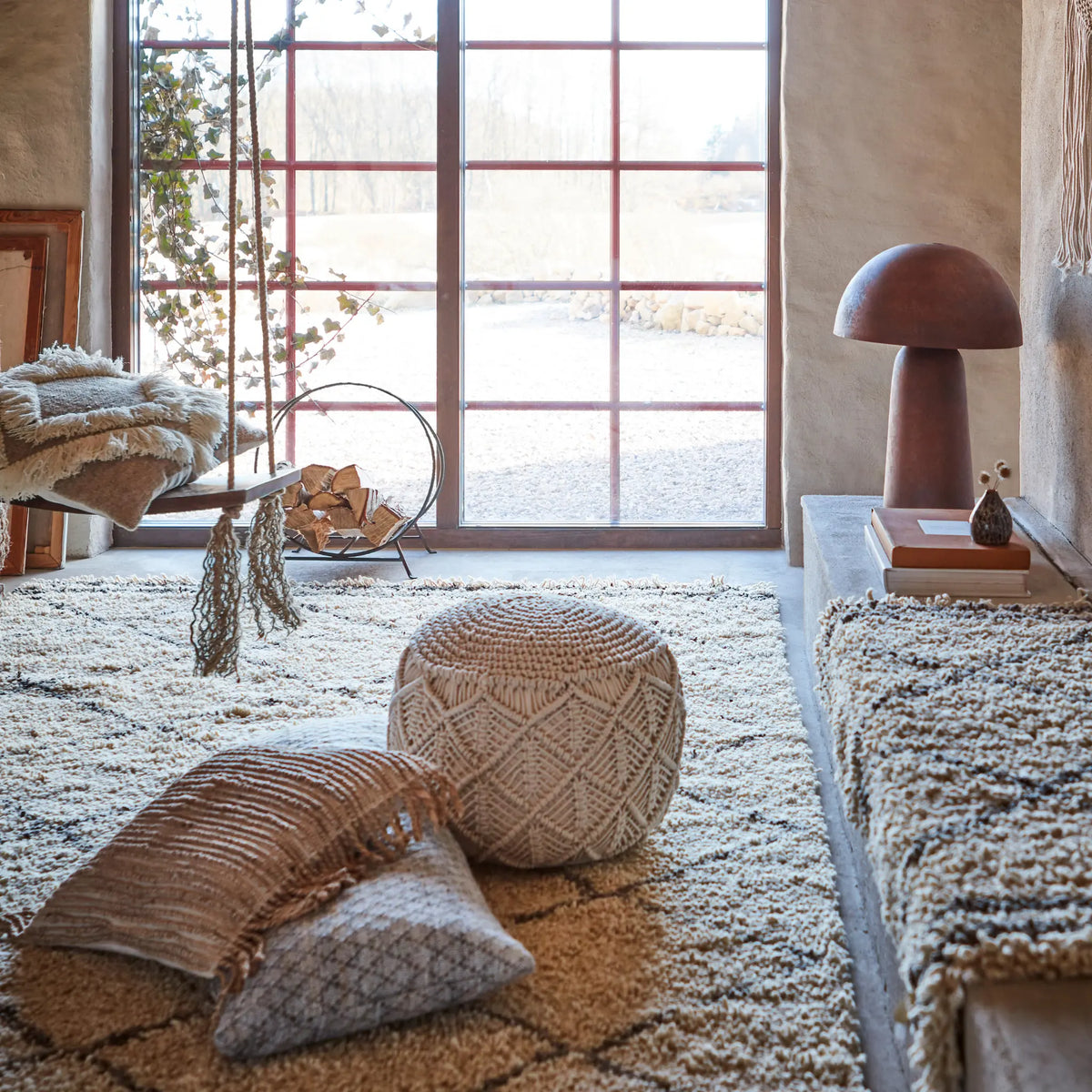 Affari of Sweden, Juni Sittpuff, Elfenben-Silvra Home