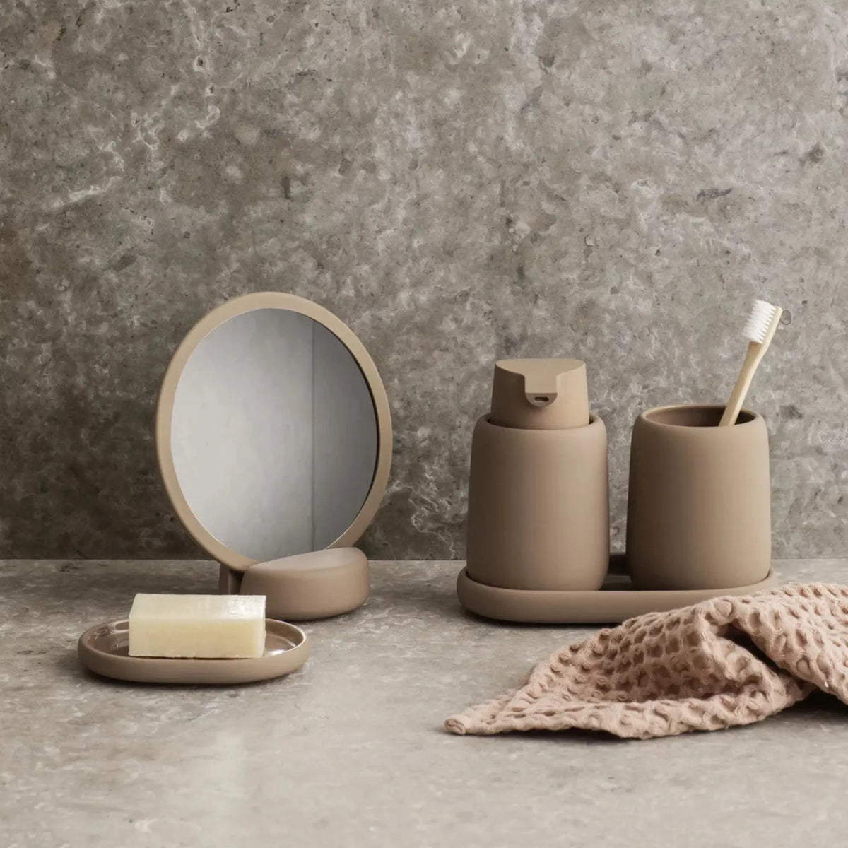 blomus Sono Sminkspegel Ø17 cm, Tan