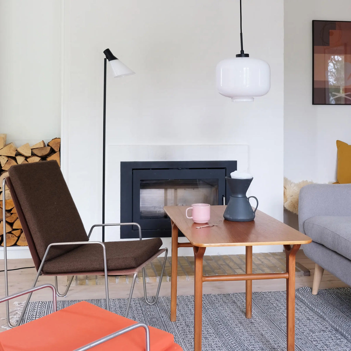 Dyberg Larsen ARP Taklampa Ø30 cm, Opal/Svart