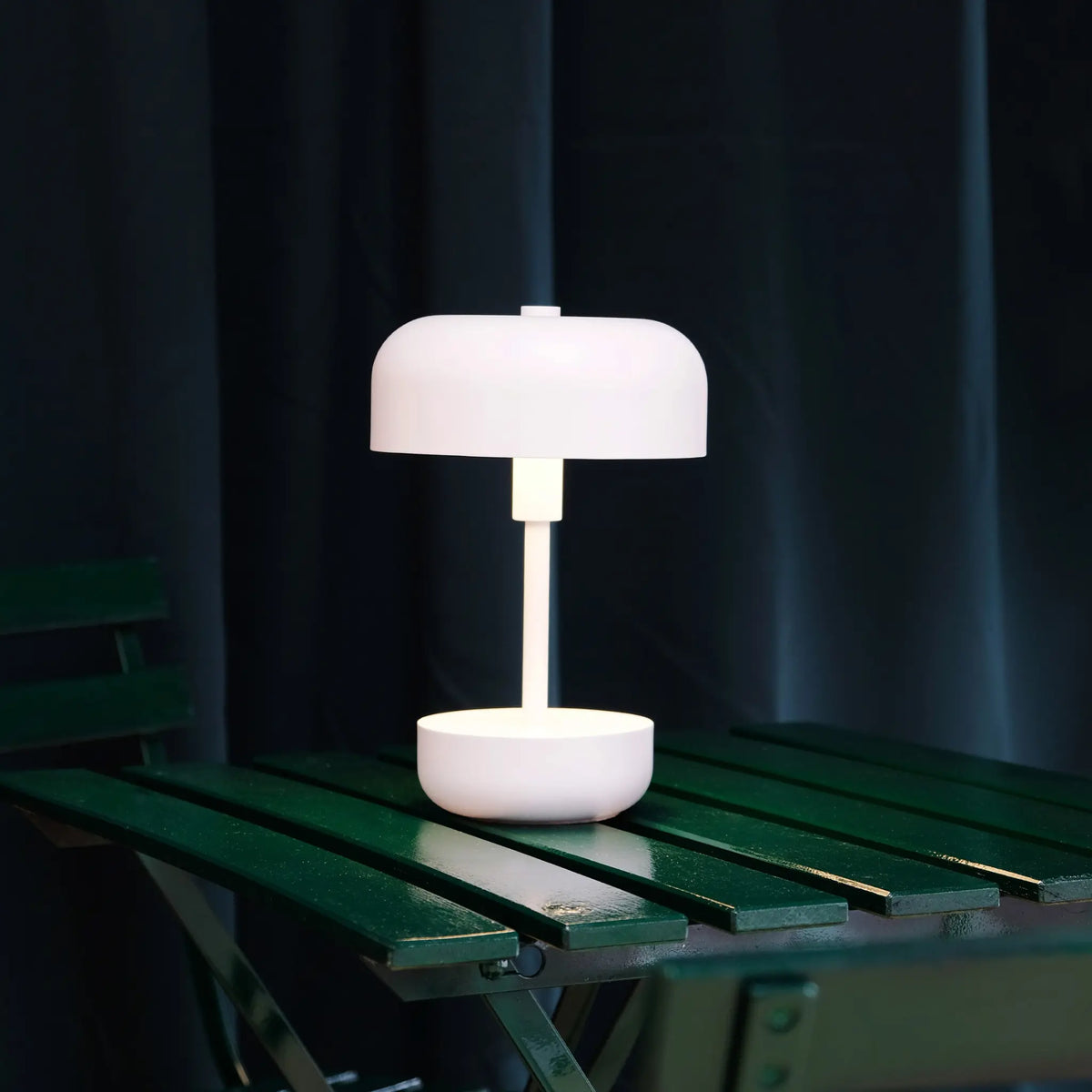 Dyberg Larsen Haipot Bordslampa LED Laddningsbar, Vit