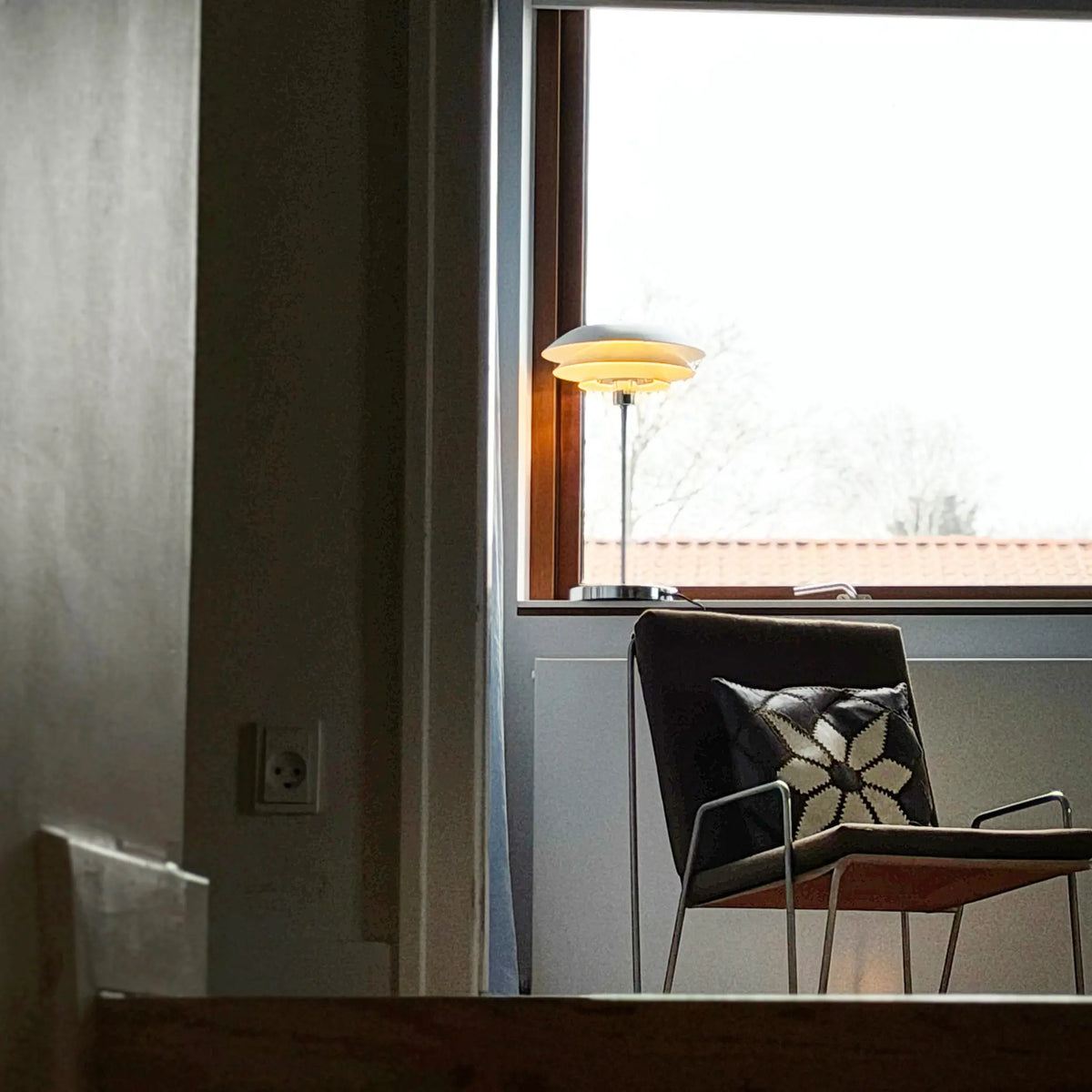Dyberg Larsen DL31 Bordslampa, Vit