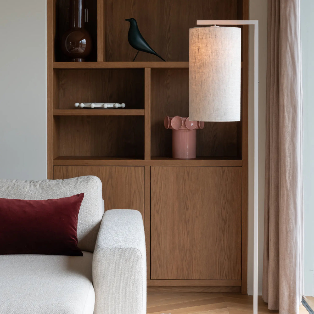 it's about RoMi Boston Golvlampa, Sand/Ljust Linne
