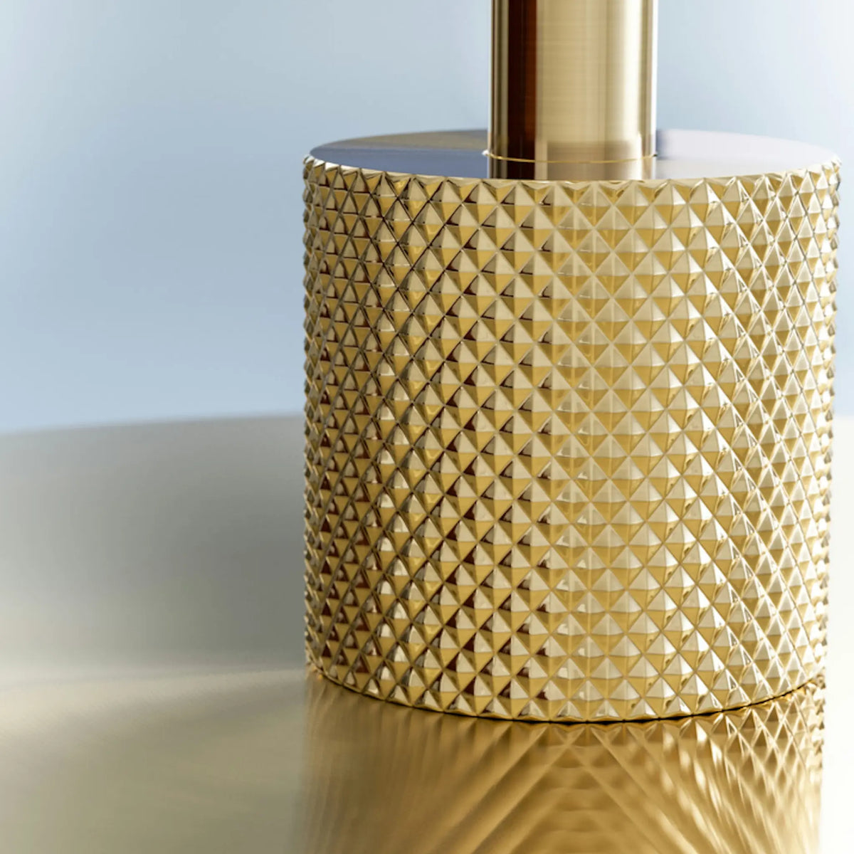 Herstal Gil il Grande Bordslampa, Satin brass/Opal glas