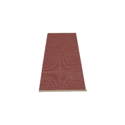 Pappelina Nils Matta 70x180 cm, Dark Red