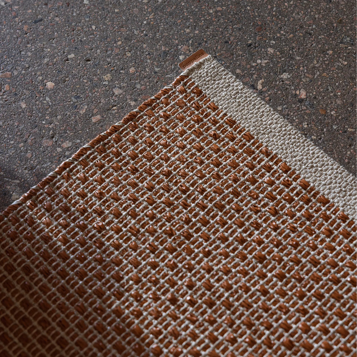 Pappelina Nils Matta 70x180 cm, Rust