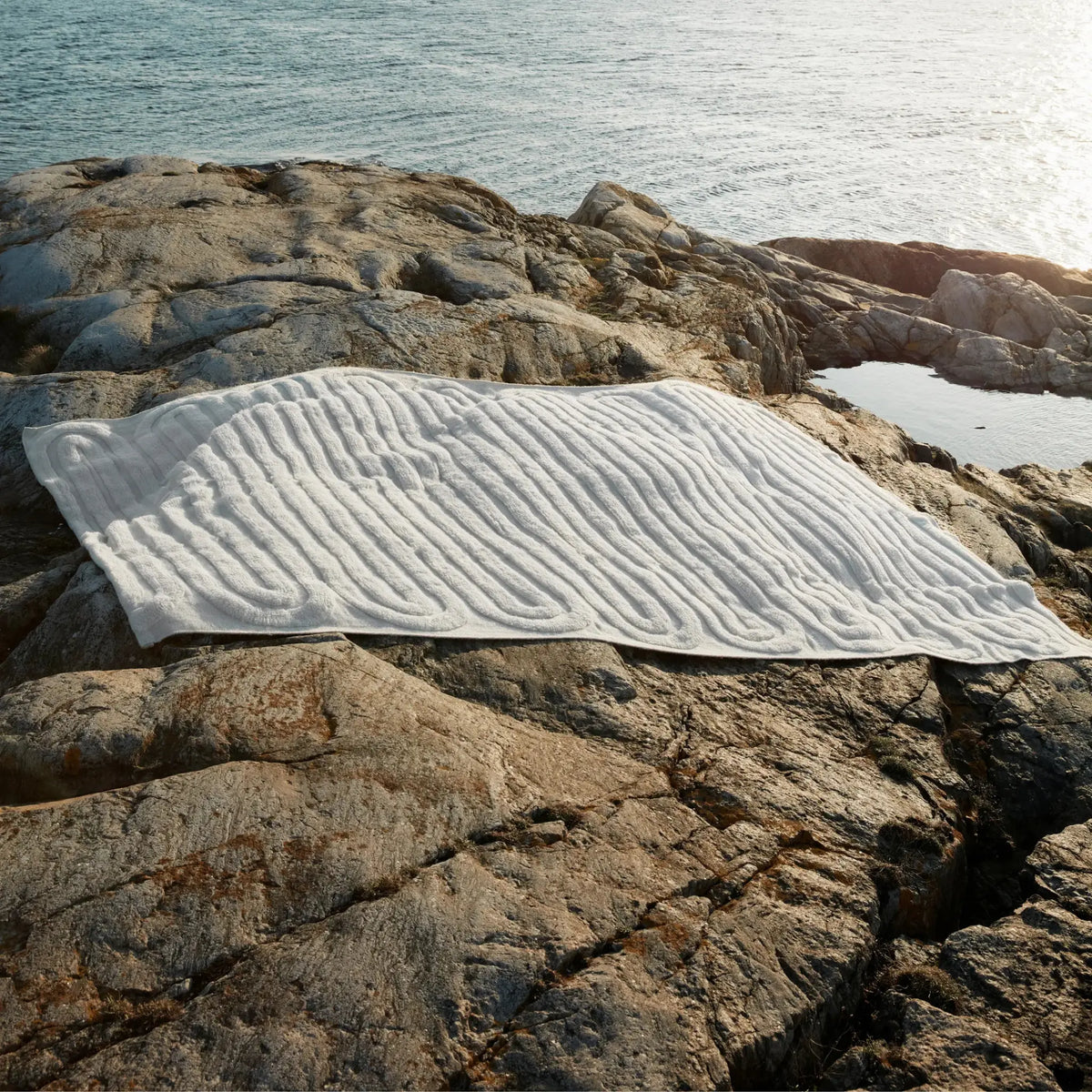 Tinted Objects Riklund Ullmatta 160x230 cm, Off-white