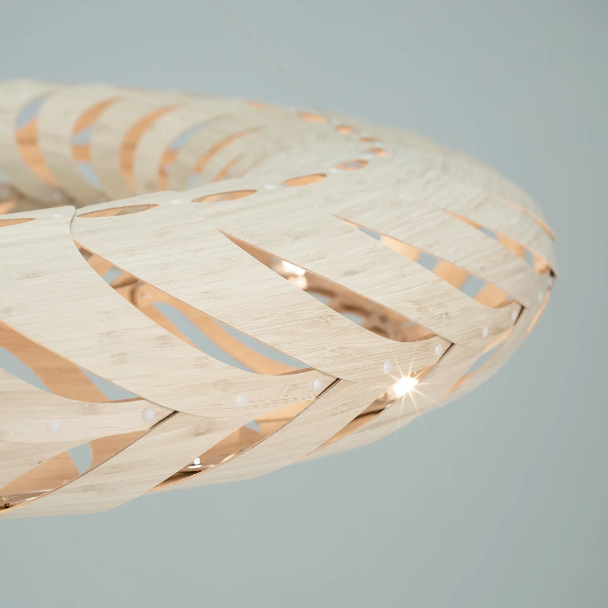 David Trubridge Maru Taklampa 110 cm, Bambu