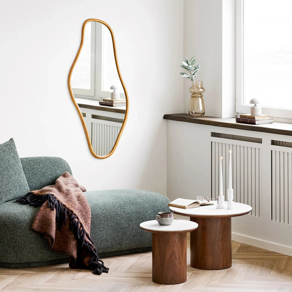 House Nordic Noli Sidobord 40 cm, Vit/Mörkbrun