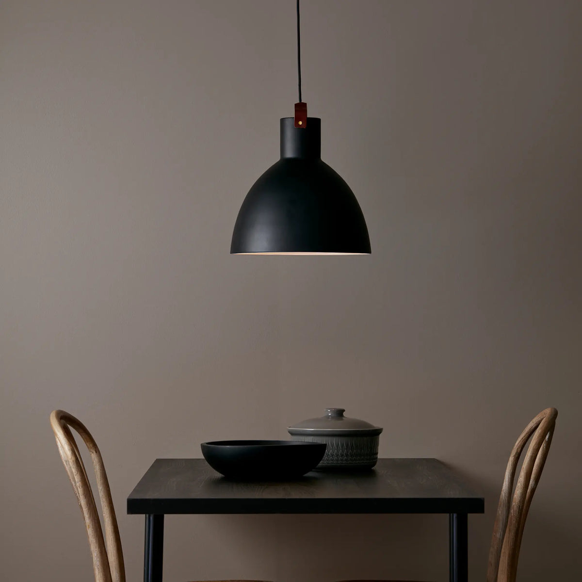 Markslöjd Eagle Taklampa 1 l 35 cm, Svart