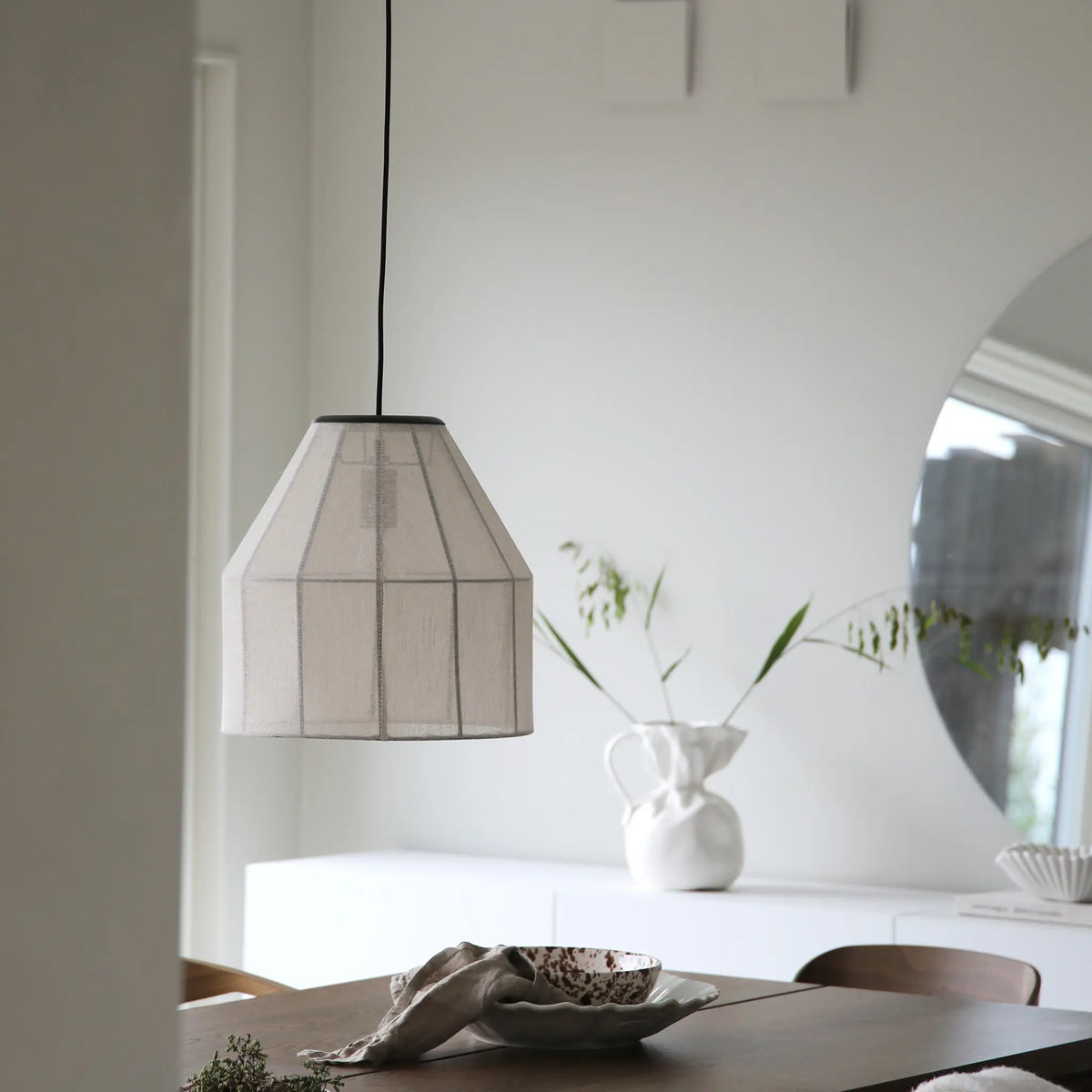 Markslöjd Aiko Taklampa 1 l, Beige/Svart