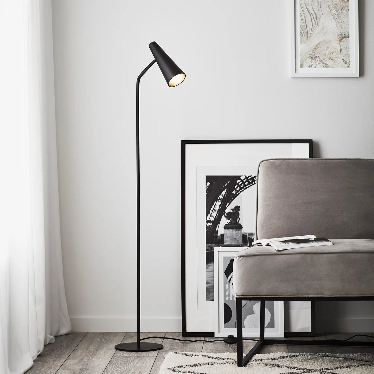 Markslöjd Peak Golvlampa 1 l, Svart