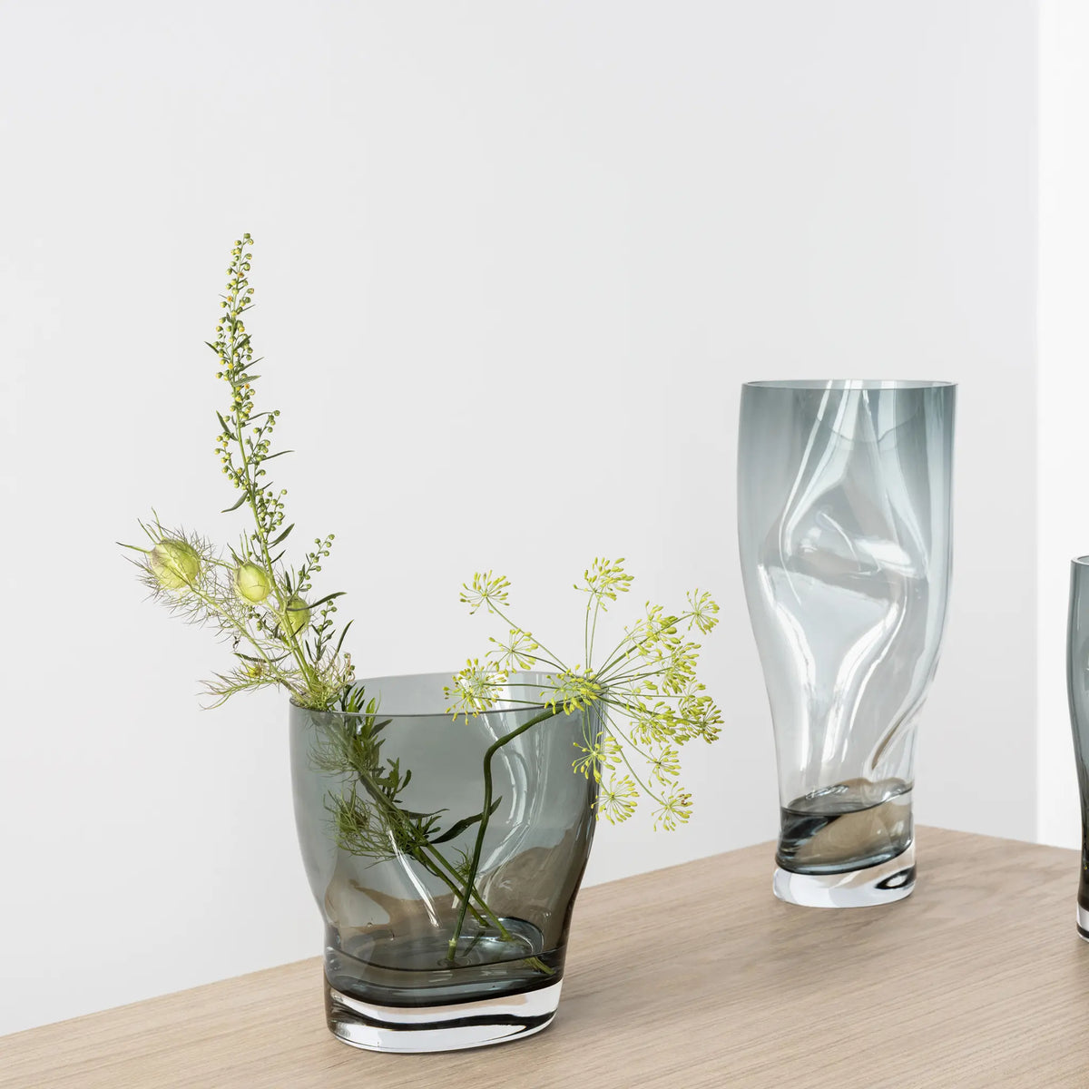 Orrefors, Squeeze Tulpanvas 18 cm, Blågrå-Silvra Home