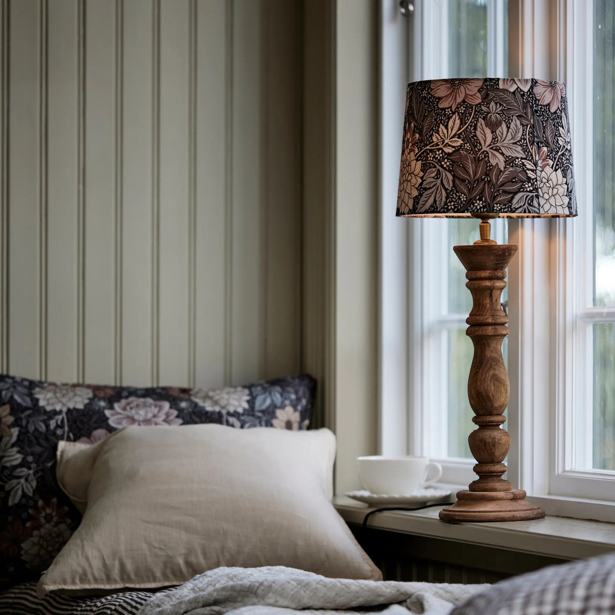 PR Home Lodge Bordslampa, Dahlia Brun